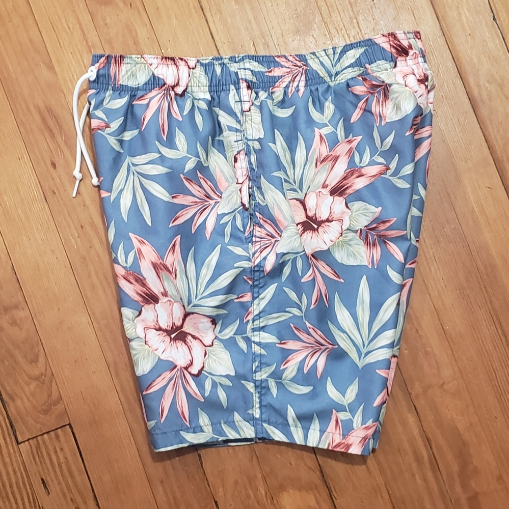 Abercrombie &Fitch Swim Trunks Tropical Floral Print Size S NWOT - Picture 7 of 7